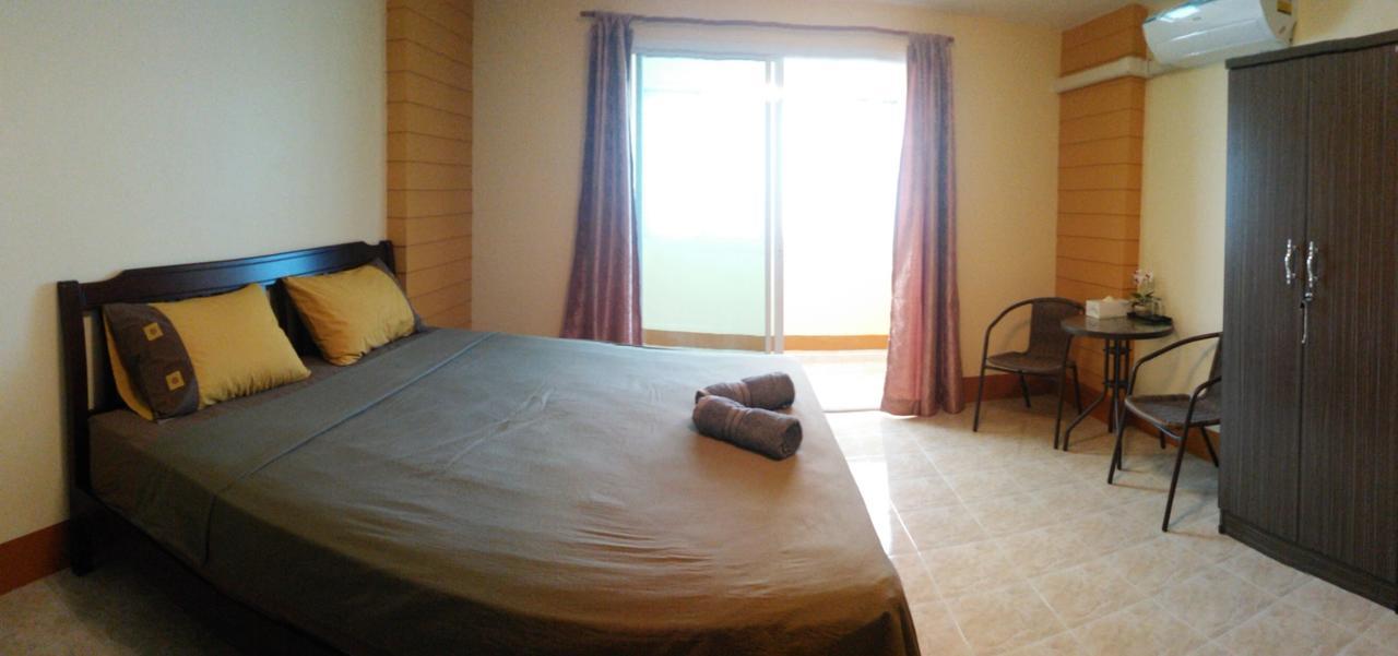 Relax Inn Ban Phe Exterior foto